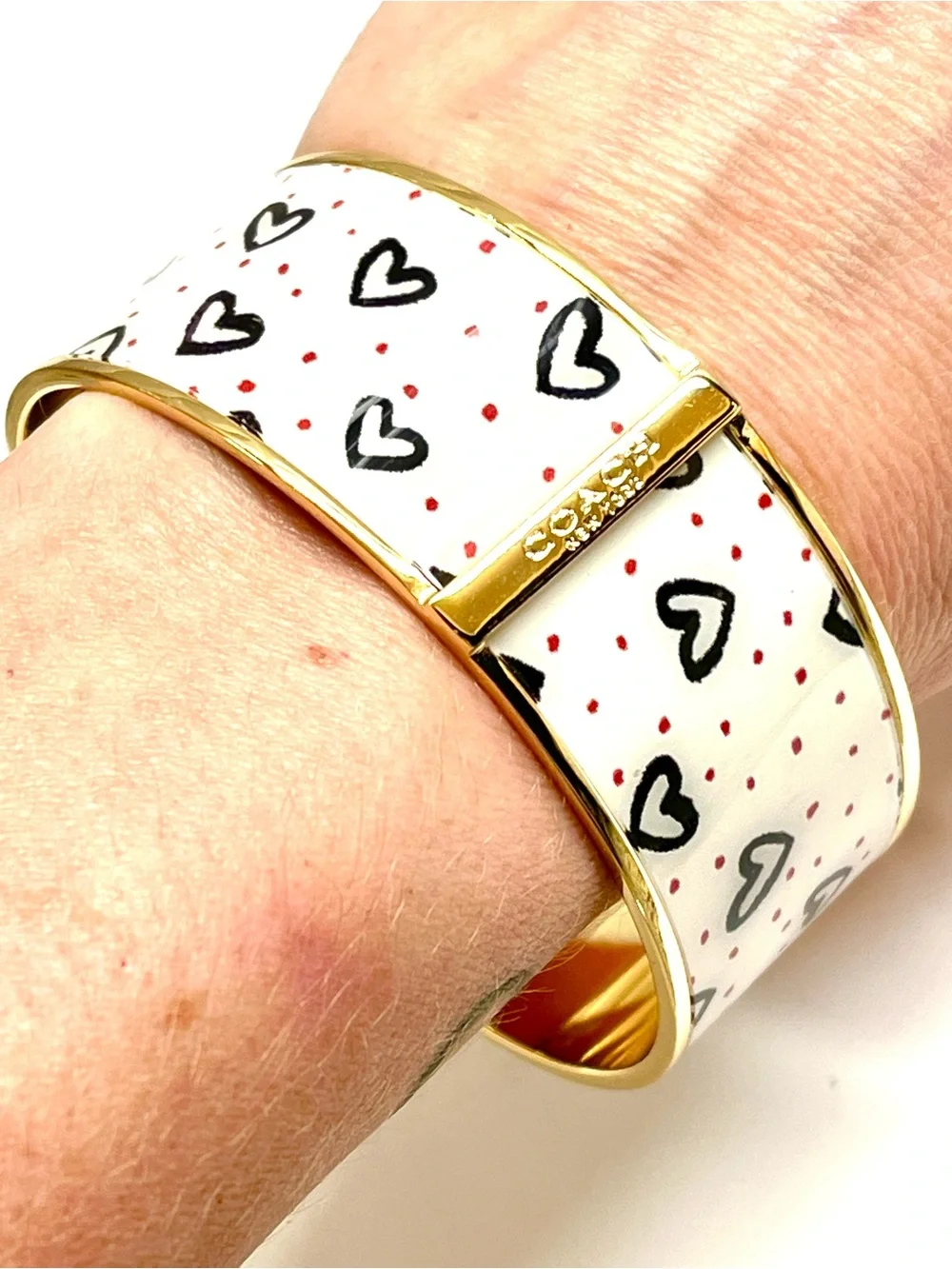 Coach Goldtone Crayon Hearts Bangle Bracelet NWOT